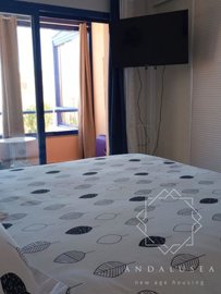 4183248-3bcaaa08