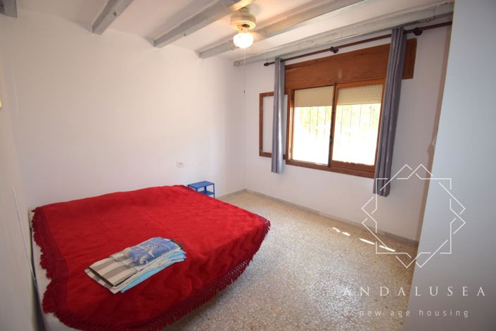 Image No.21-3 Bed Property for sale