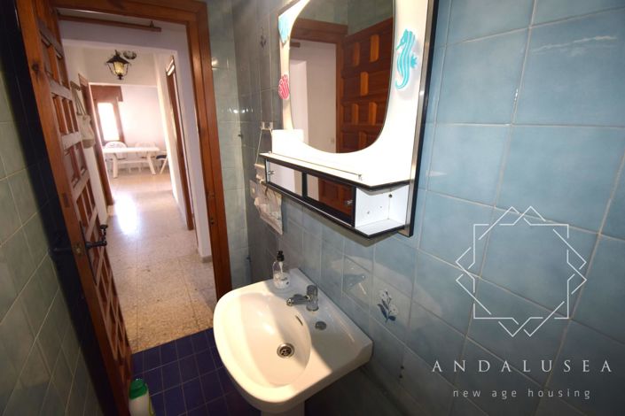 Image No.27-3 Bed Property for sale