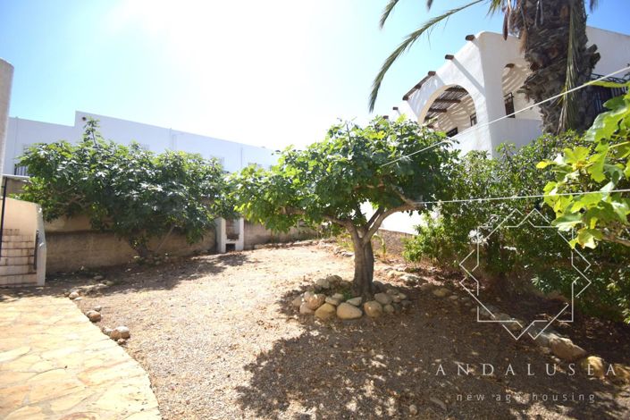 Image No.47-3 Bed Property for sale