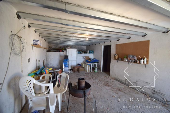 Image No.55-3 Bed Property for sale