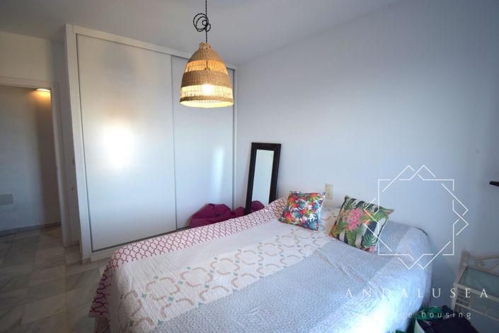 Image No.24-3 Bed Property for sale