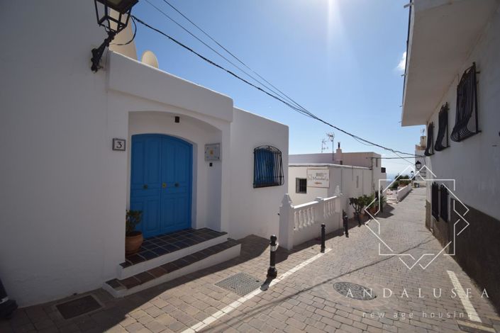 Image No.36-3 Bed Property for sale