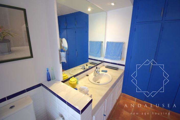 Image No.27-4 Bed Property for sale