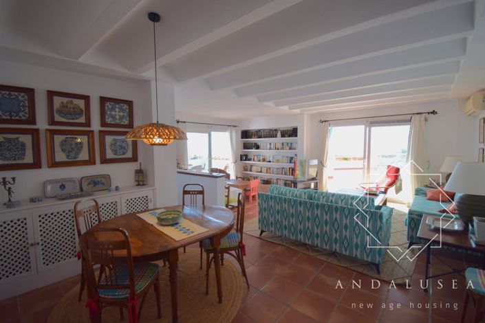 Image No.6-4 Bed Property for sale