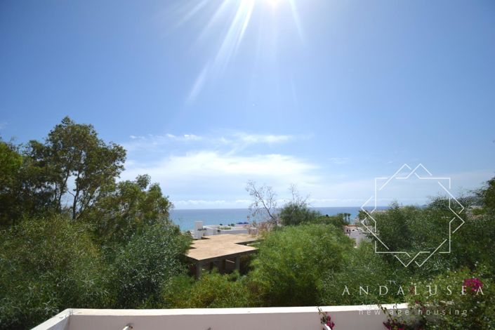 Image No.41-2 Bed Property for sale