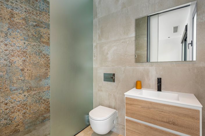 Image No.16-5 Bed Villa for sale