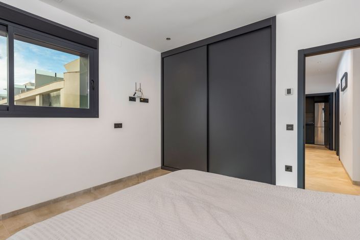 Image No.31-5 Bed Villa for sale