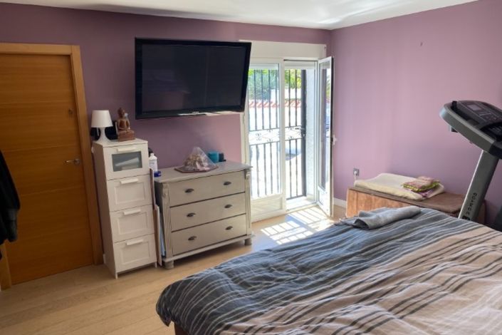 Image No.28-3 Bed Villa for sale