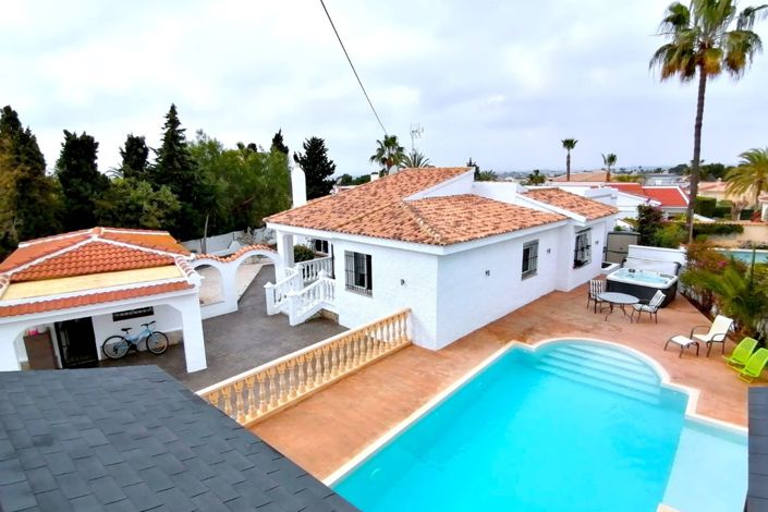 Image No.4-3 Bed Villa for sale
