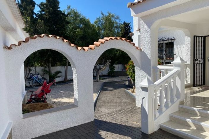 Image No.8-3 Bed Villa for sale