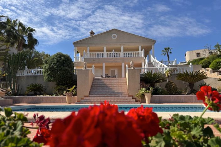 Image No.24-3 Bed Villa for sale