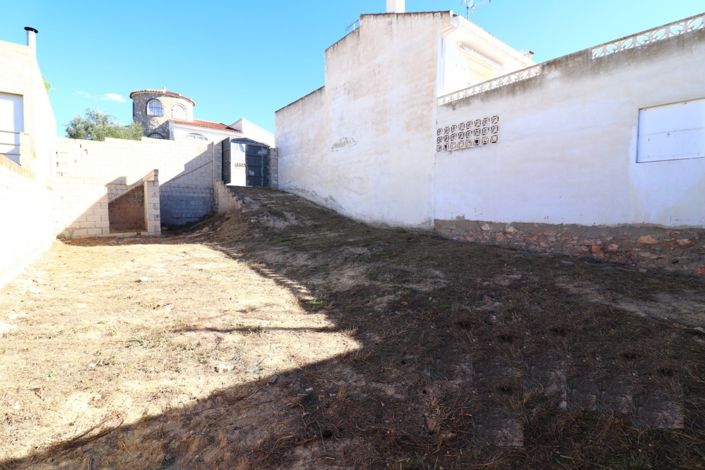 Image No.1-Plot for sale