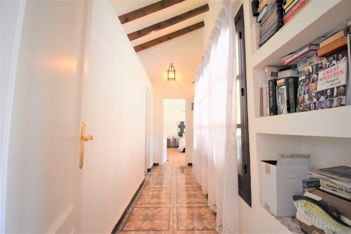 Image No.15-4 Bed Villa for sale