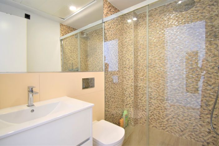 Image No.17-3 Bed Villa for sale