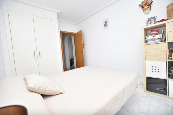 Image No.17-3 Bed Townhouse for sale