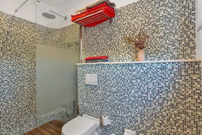 Image No.28-6 Bed Villa for sale