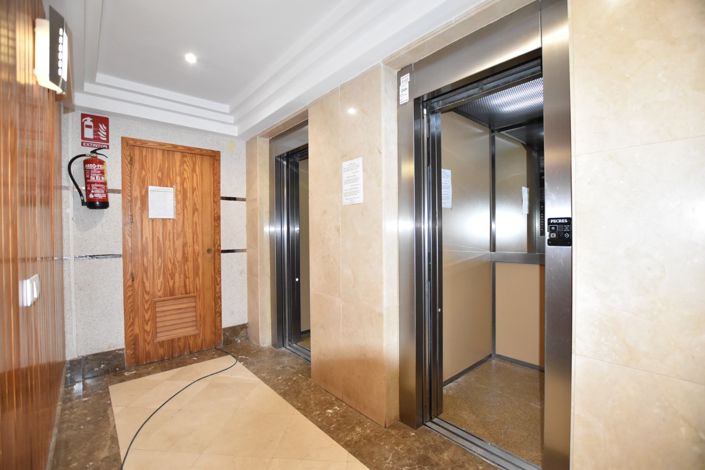 Image No.34-3 Bed Apartment for sale