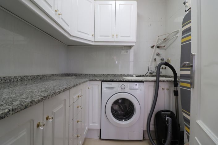 Image No.15-4 Bed Villa for sale