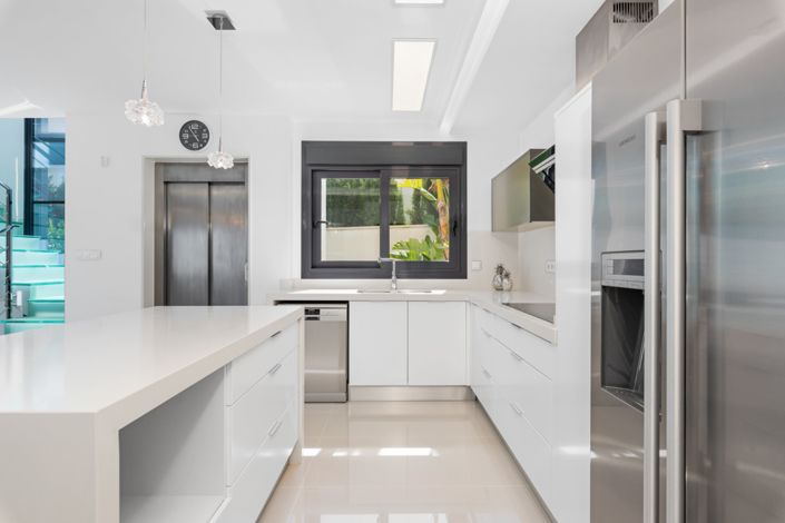 Image No.11-5 Bed Villa for sale