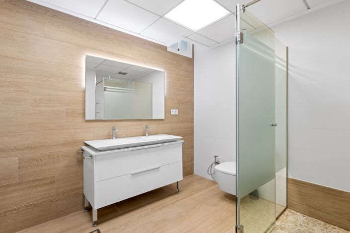 Image No.36-5 Bed Villa for sale