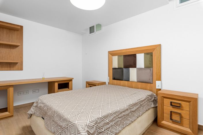 Image No.39-5 Bed Villa for sale