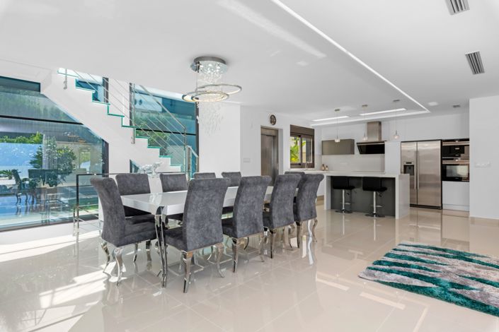 Image No.4-5 Bed Villa for sale