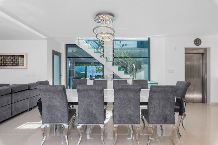 Image No.6-5 Bed Villa for sale