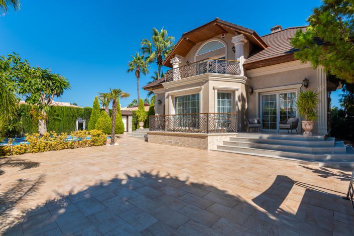 Image No.11-5 Bed Villa for sale