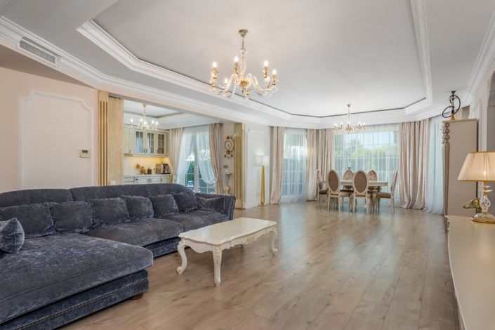 Image No.26-5 Bed Villa for sale