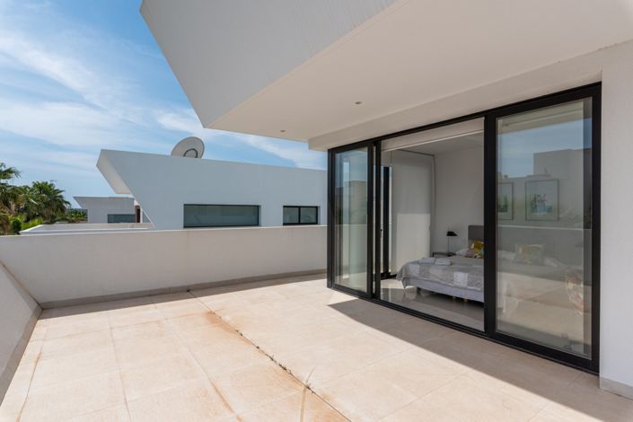 Image No.36-4 Bed Villa for sale