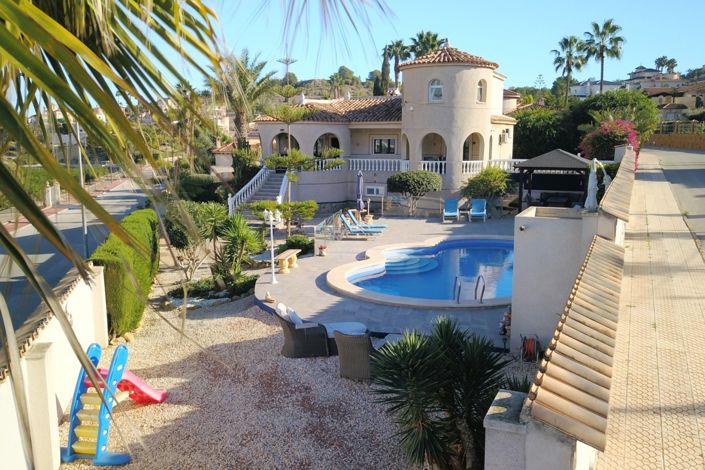 Image No.3-5 Bed Villa for sale