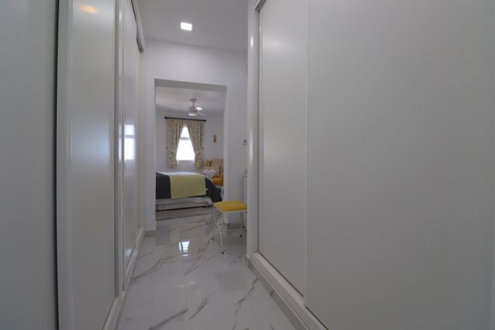 Image No.26-5 Bed Villa for sale