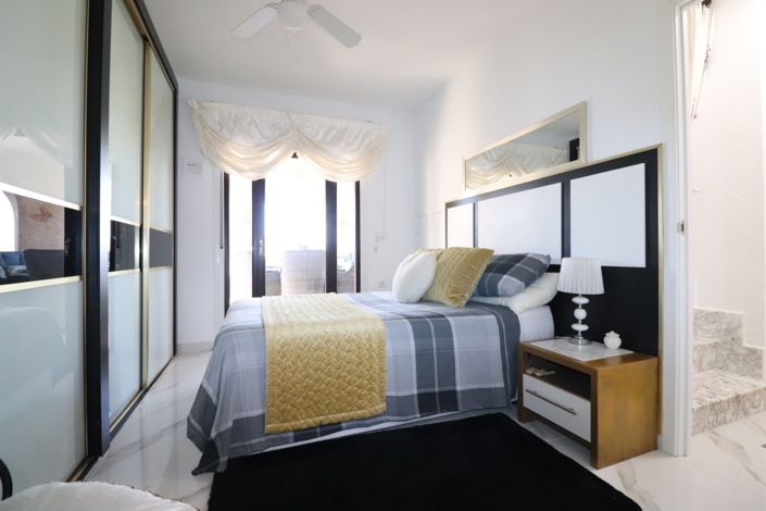 Image No.27-5 Bed Villa for sale