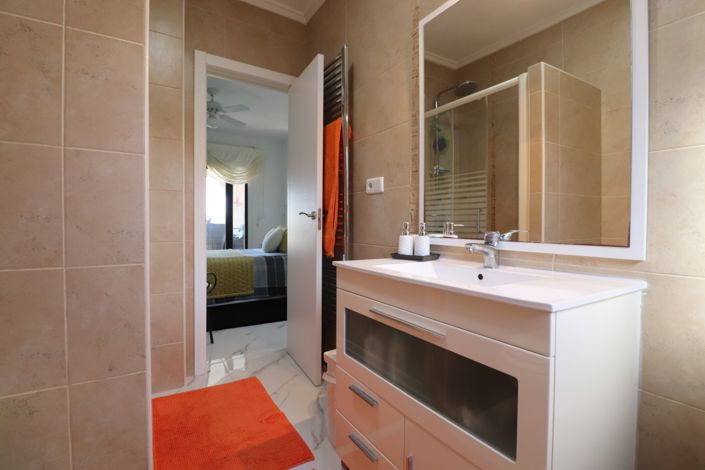 Image No.30-5 Bed Villa for sale