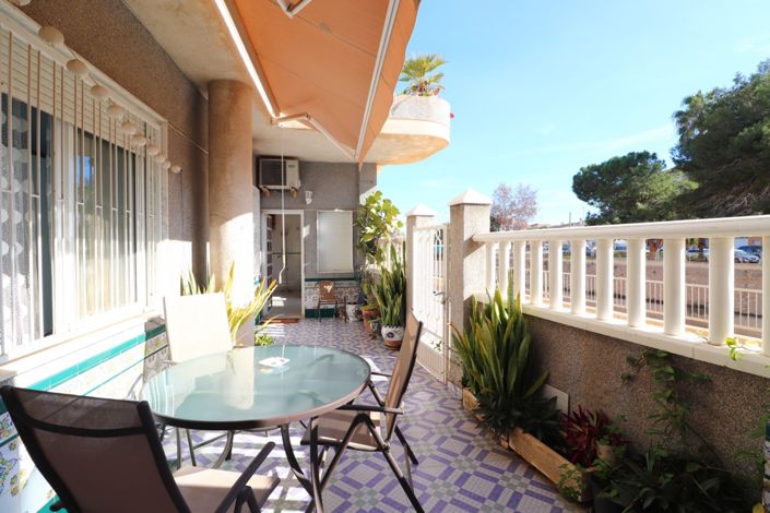 Image No.2-3 Bed Property for sale