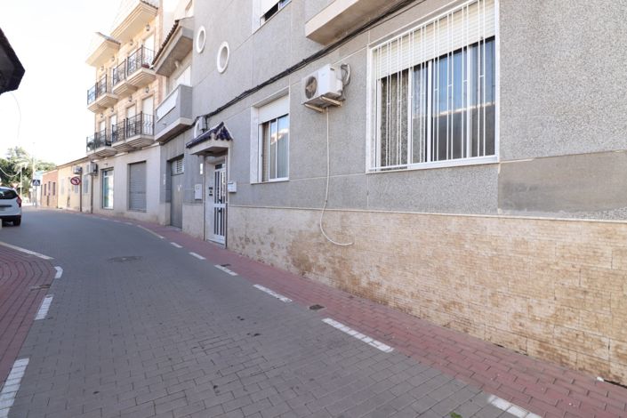 Image No.23-3 Bed Property for sale