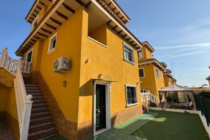 Image No.12-3 Bed Villa for sale