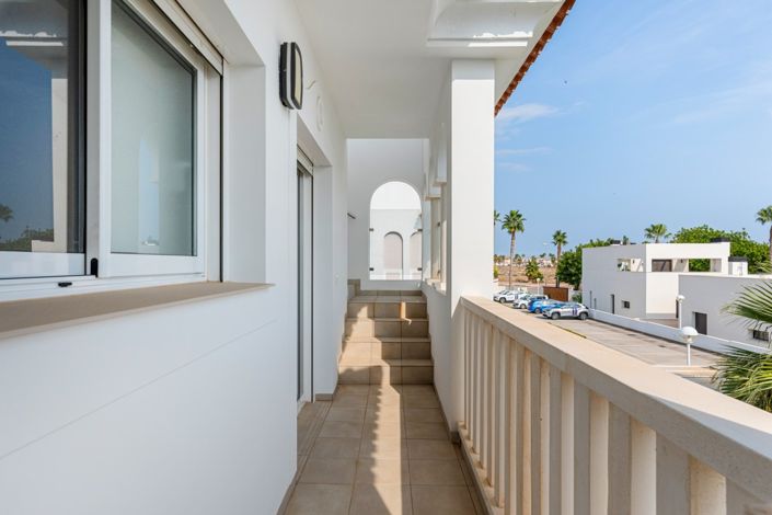 Image No.21-3 Bed Property for sale