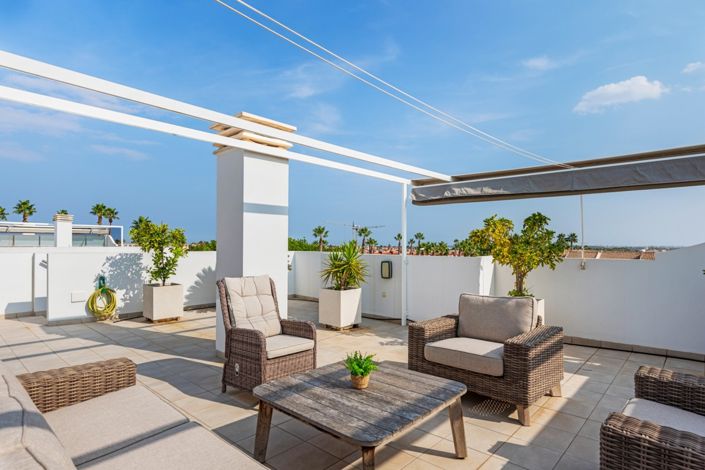 Image No.24-3 Bed Property for sale