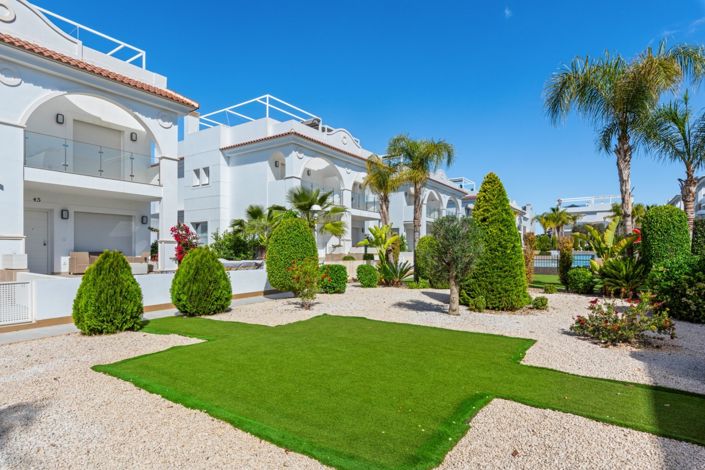 Image No.39-3 Bed Property for sale