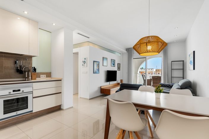 Image No.5-3 Bed Property for sale