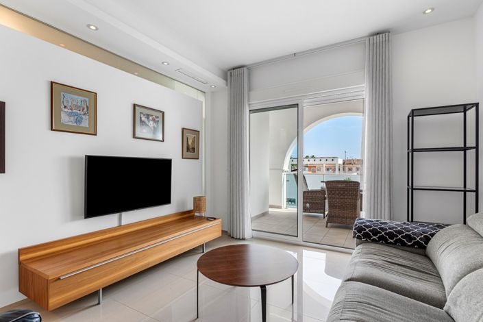 Image No.6-3 Bed Property for sale