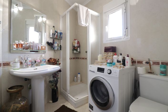 Image No.18-3 Bed Villa for sale