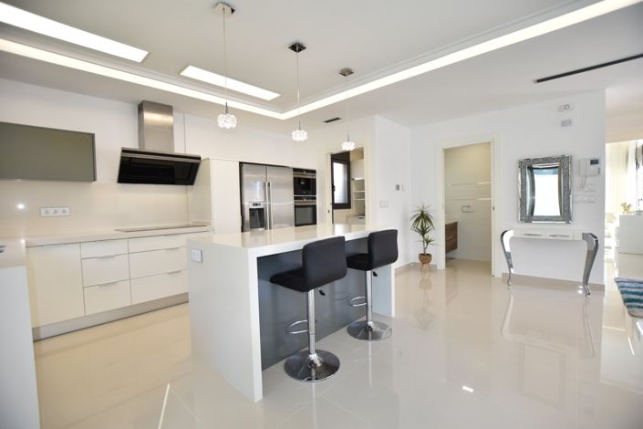 Image No.11-5 Bed Villa for sale