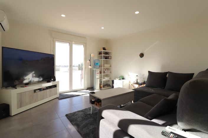 Image No.25-3 Bed Property for sale