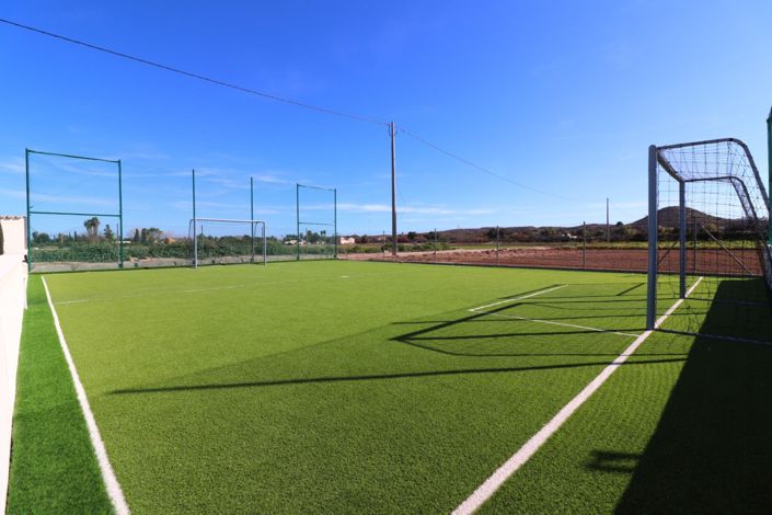 Image No.3-3 Bed Property for sale