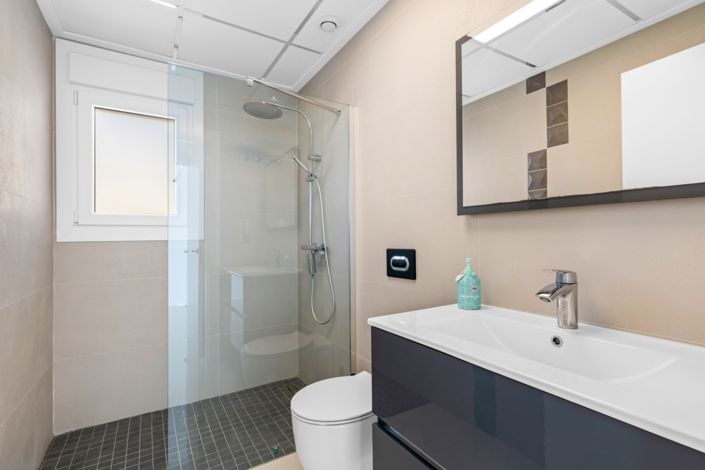 Image No.20-3 Bed Villa for sale