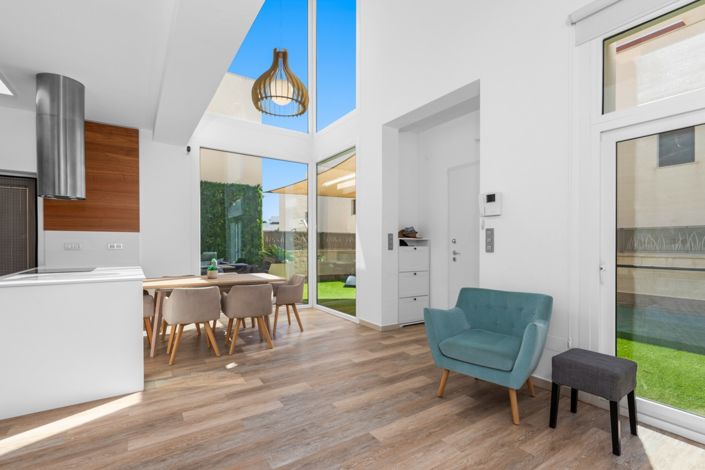 Image No.9-3 Bed Villa for sale