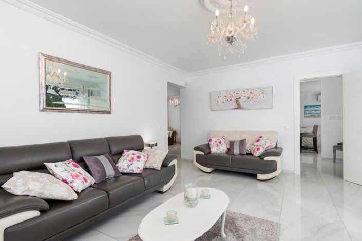 Image No.10-3 Bed Villa for sale